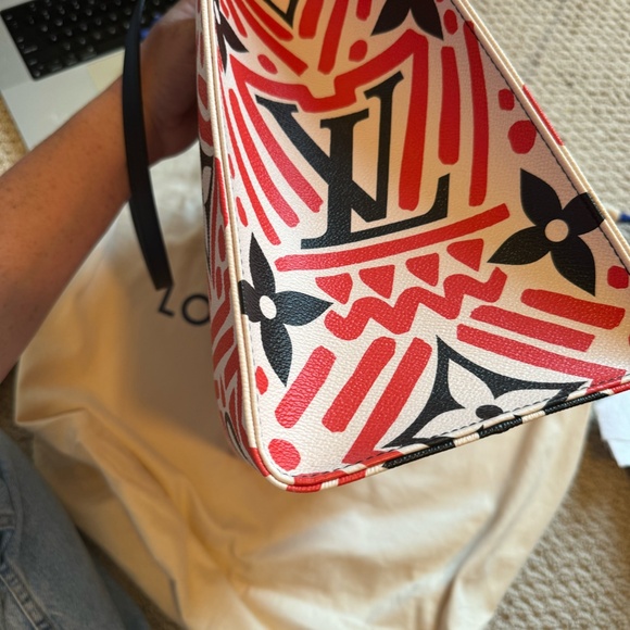 Louis Vuitton Monogram Giant Crafty Onthego GM Rouge Creme Black - Picture 6 of 9